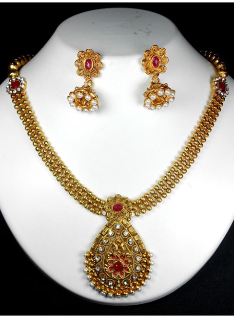 Exclusive Polki Set